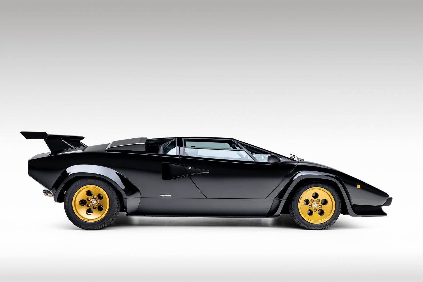 1985 Lamborghini Countach LP5000 QV "Downdraft" Specification FLA12877