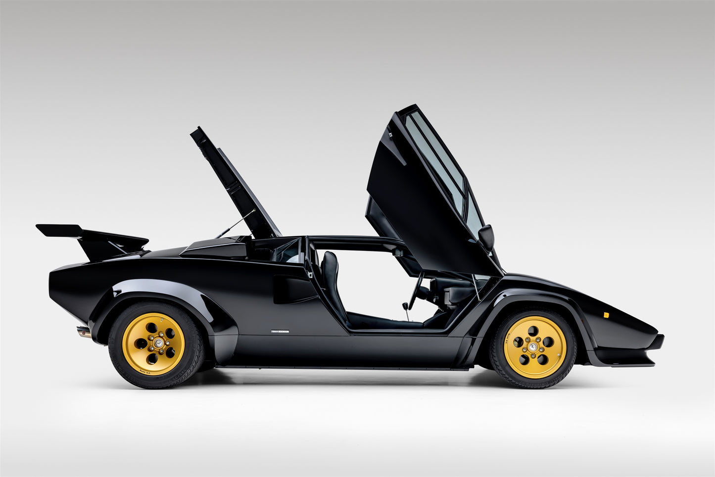 1985 Lamborghini Countach LP5000 QV "Downdraft" Specification FLA12877