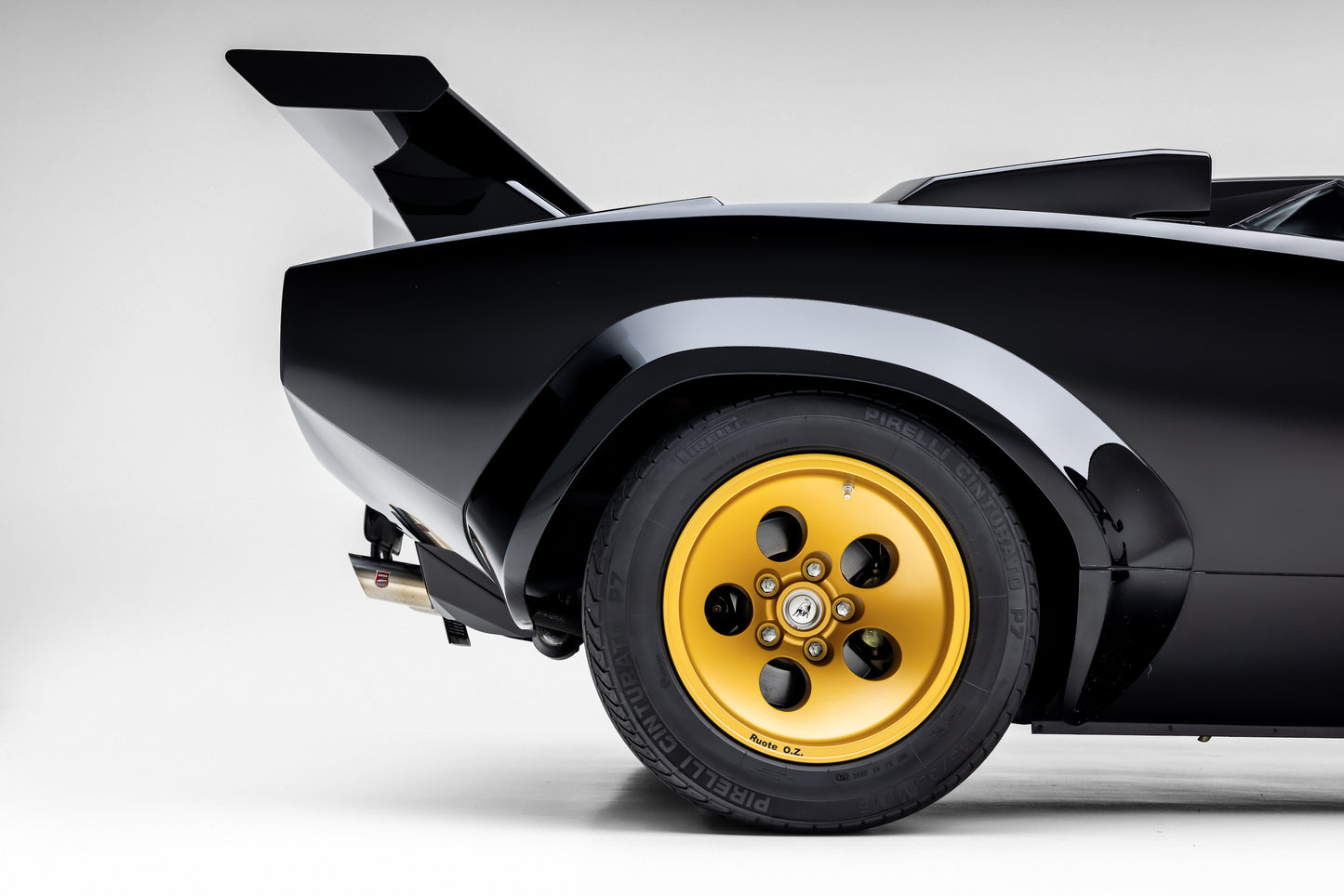 1985 Lamborghini Countach LP5000 QV "Downdraft" Specification FLA12877