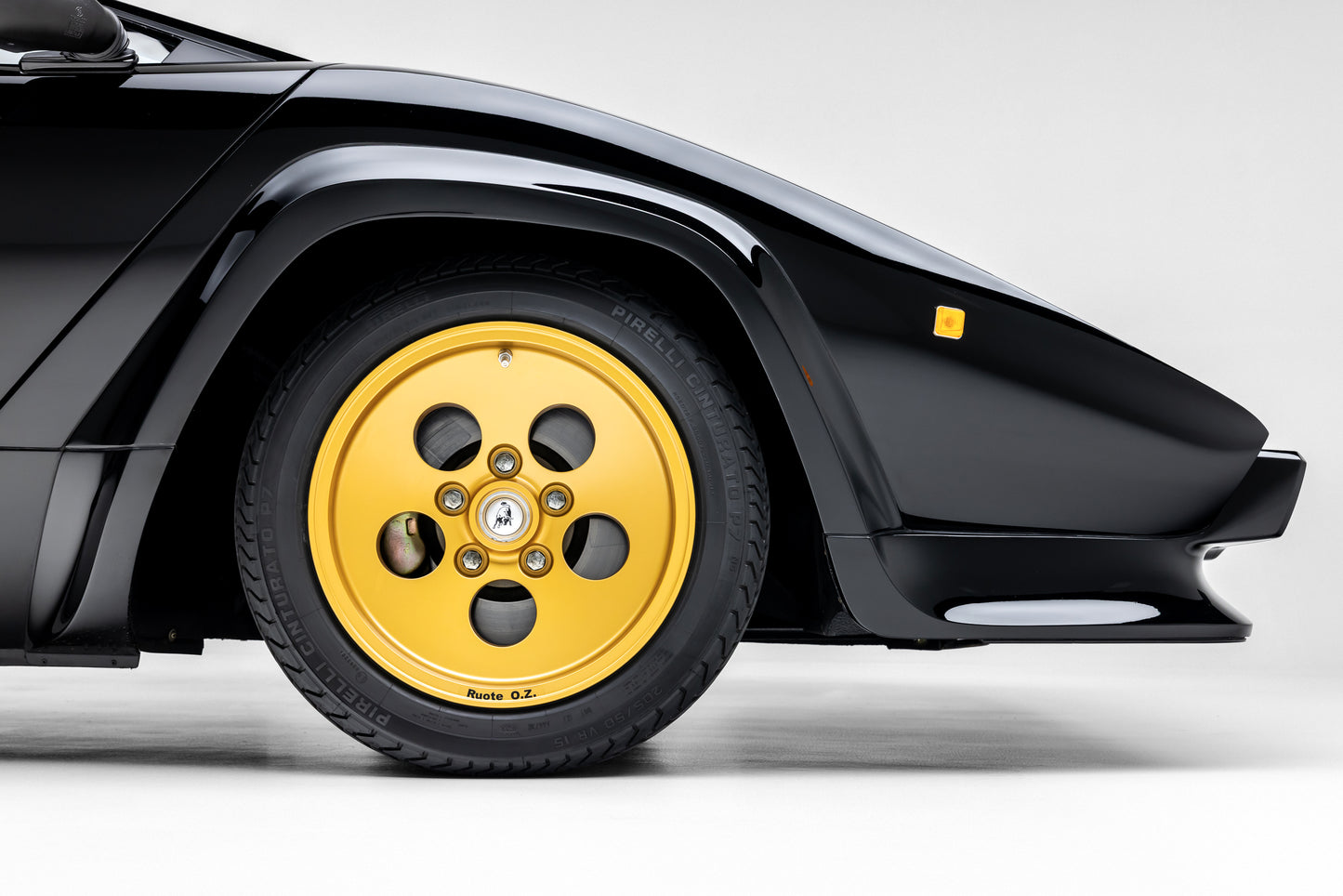 1985 Lamborghini Countach LP5000 QV "Downdraft" Specification FLA12877