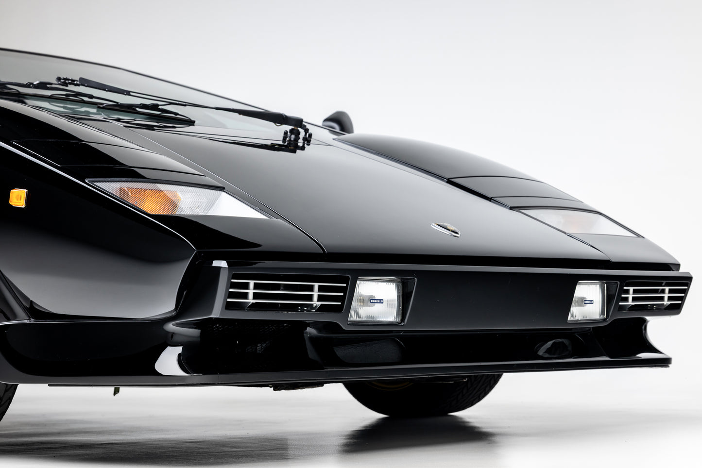 1985 Lamborghini Countach LP5000 QV "Downdraft" Specification FLA12877