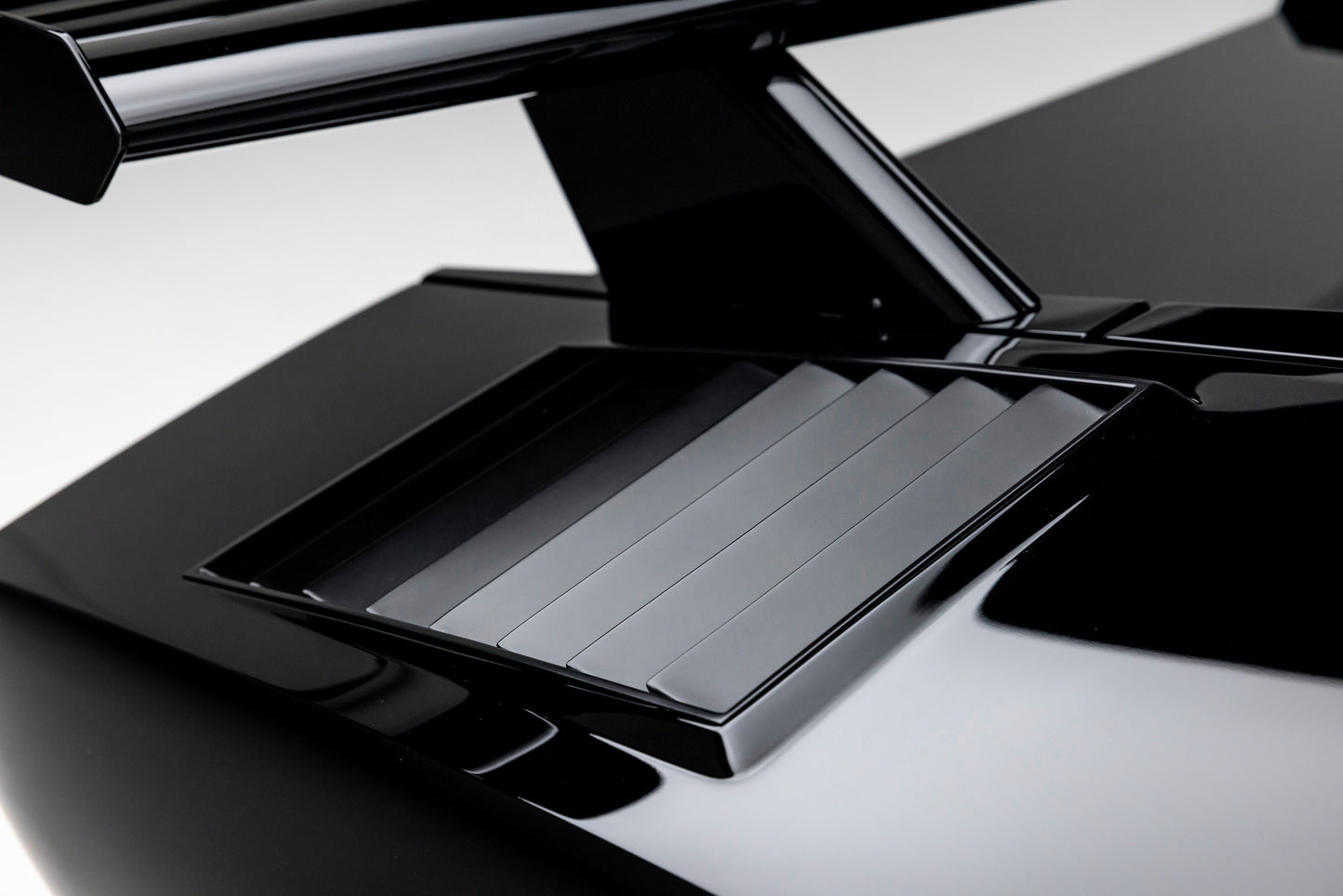 1985 Lamborghini Countach LP5000 QV "Downdraft" Specification FLA12877