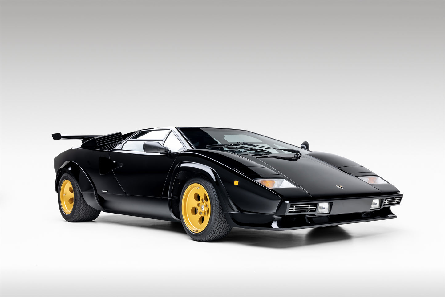 1985 Lamborghini Countach LP5000 QV "Downdraft" Specification FLA12877