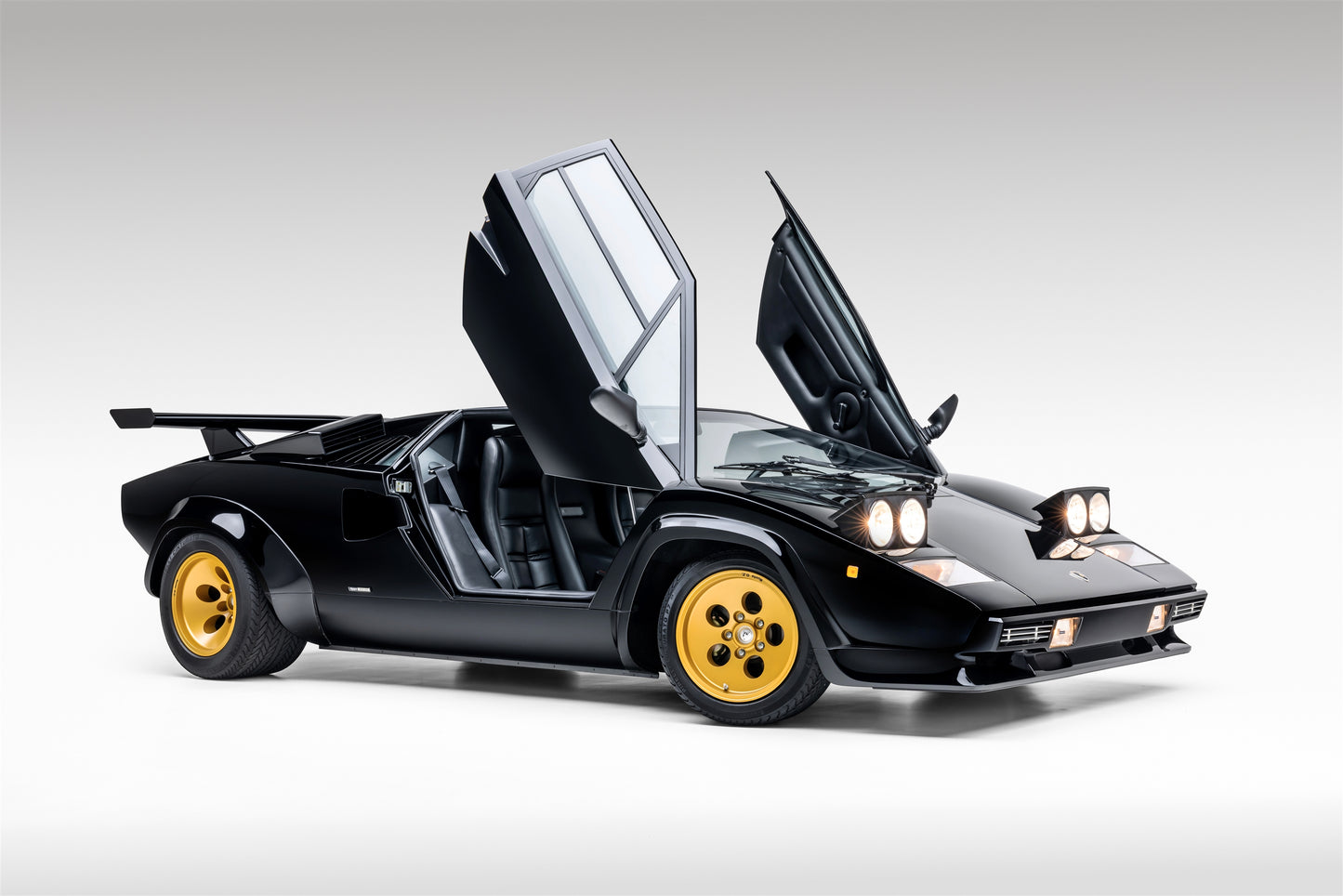 1985 Lamborghini Countach LP5000 QV "Downdraft" Specification FLA12877