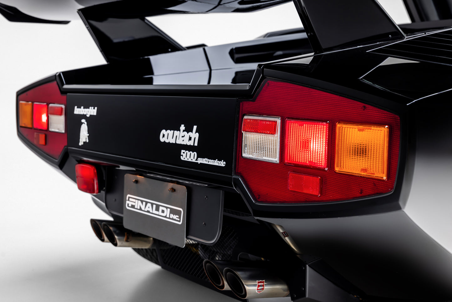 1985 Lamborghini Countach LP5000 QV "Downdraft" Specification FLA12877